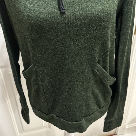 Old Navy Active - Picture 4 of 5